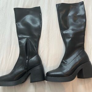 Black Women's Knee-High Retro Boots Size 8 1/2- Never Been Worn